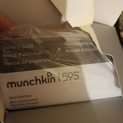 Munchkin Portable Baby Pacifier Sterilizer new
