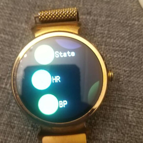Set of 2 women's smartwatches used with chargers, waterproof and heart rate