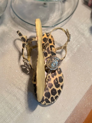 Guess Leopard Sandals with Decorative Detail Size 39 Like New