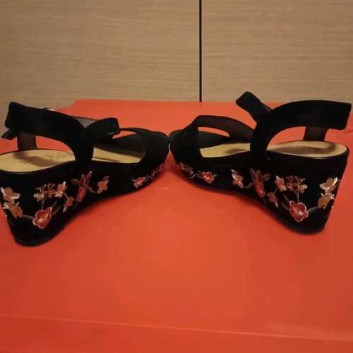 S.Oliver platform No37 new black with embroidery