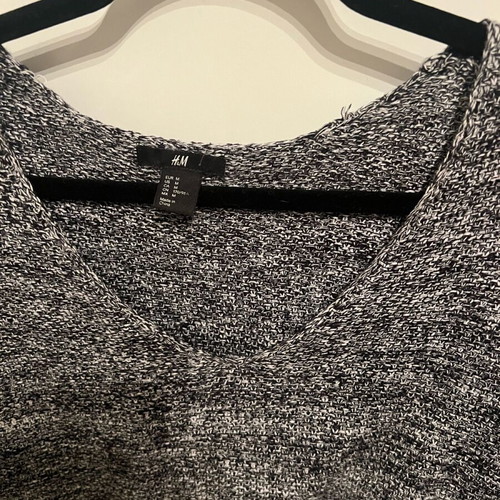 Knitted H&M sweater gray size M like new