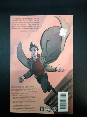 Heroes Vol. 1 DC Comics trade paperback like new