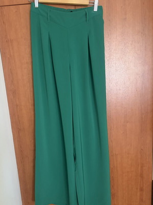 Stradivarius wide-leg pants light green like new with belt, size S