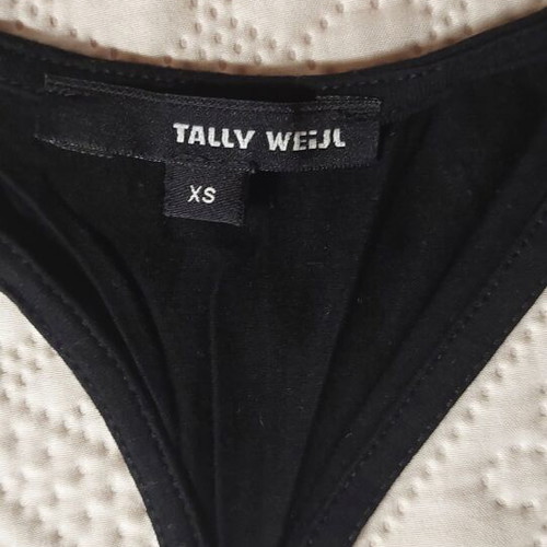 Tally Weijl women's summer tshirt black used XS S