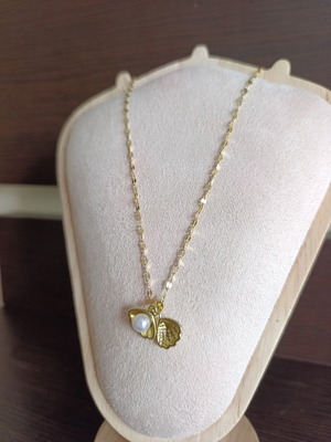 Shell necklace like new, stainless steel with zircon and pearl, gold tone