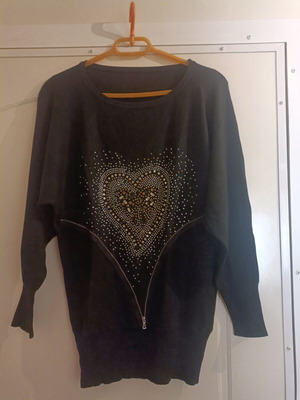 Women's blouse used, black, size L-XL, made of lana