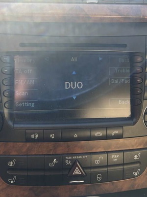 Cls genuine radio head unit like new A2118704789