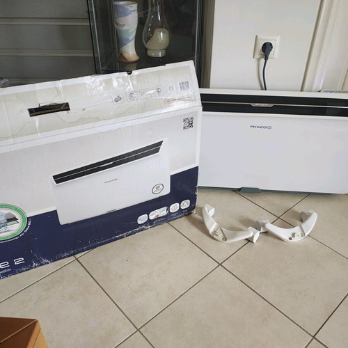 Philco inverter like new, works normally without tilecontrol