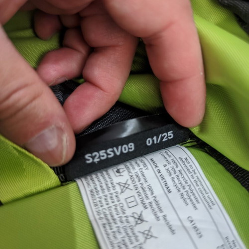 Osprey Farpoint 40L Hiking and Travel Backpack new, black
