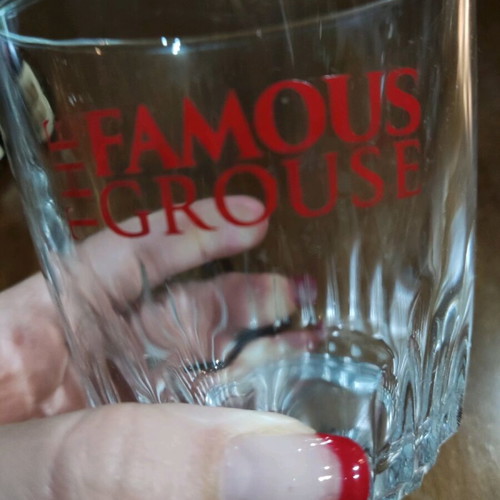 Whisky glasses collectible like new, Five Lords and Famous Grouse