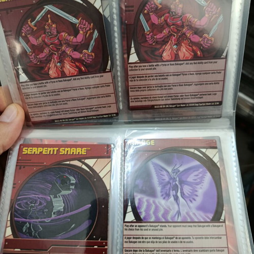 Άλμπουμ Bakugan με 40 κανονικές και μεταλλικές κάρτες