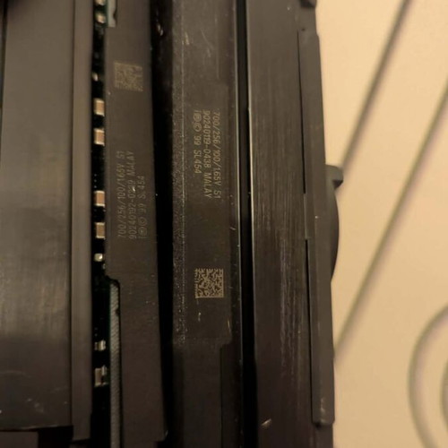 Intel Pentium III E 700 MHz processor with original cooling system