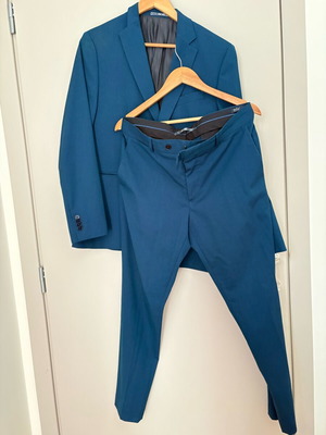 Mango men's suit like new, blue turquoise
