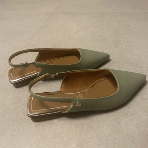 Vizzano leather flats new, with anti-slip sole, mint color
