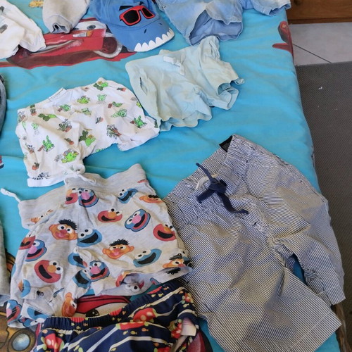 Baby clothes boys like new, pack of 11 pieces 1-3 years