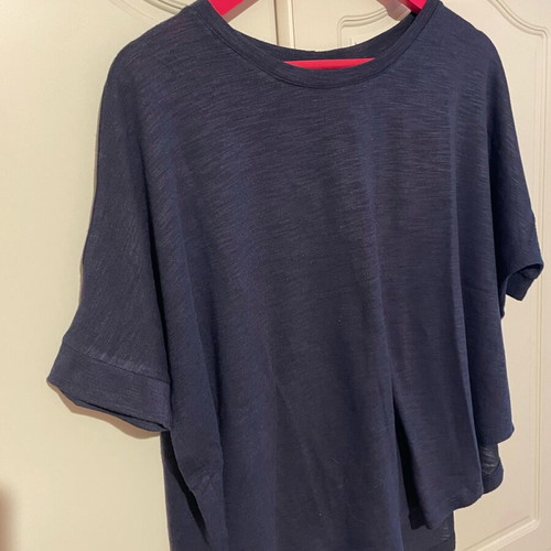 Dark blue blouse lightly worn, size M