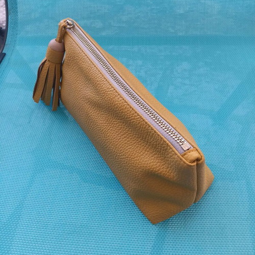 Mustard small handbag like new