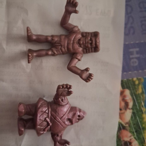 El Greco Alien Figures like new, purple