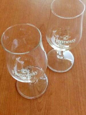 Hennessy collectible crystal tasting glasses new, set of 2