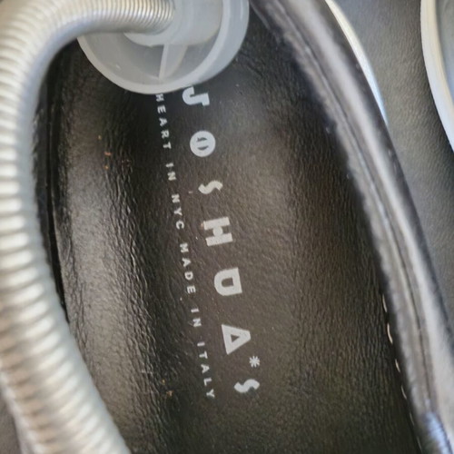 Joshua's original women's leather shoes with heart and star, like new