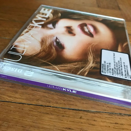 Kylie Minogue Ultimate Kylie 2-CD set like new, pop