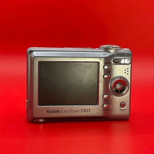 Kodak EasyShare C813 digital camera used with minor problem
