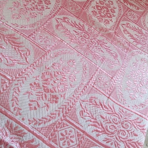 Vintage woven quilt with pink silk thread 214x190 new