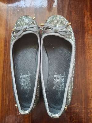 Μπαλαρίνες κοριτσίστικες μεταχειρισμένες με στρας, μέγεθος 33, γκρι