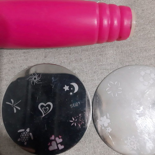 Nail stamping set used