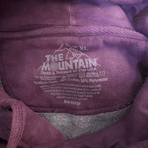 The Mountain purple sweatshirt with colorful cat design XL like new