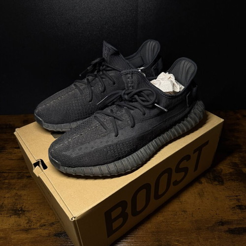 Adidas Yeezy Boost 350 v2 Onyx sneakers, size 46, black