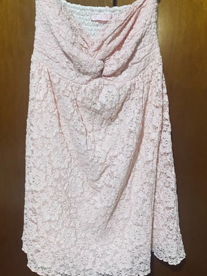 Lace dress pink like new, size M