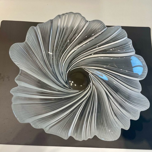 Glass bowl like new, 25cm diameter, 10cm height