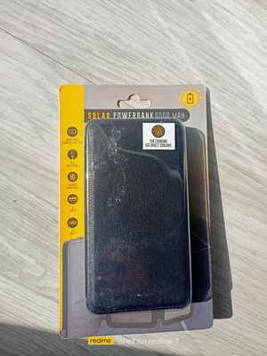Ηλιακή φορητή εξωτερική μπαταρία Solar Power bank 8000 mAh νέα