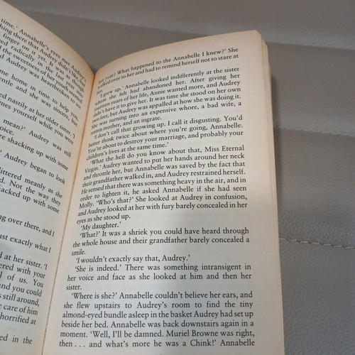 Wanderlust by Danielle Steel like new, English edition