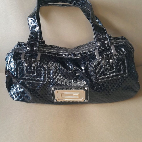 Guess bag patent leather with croc pattern like new, black