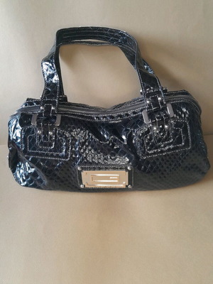 Guess bag patent leather with croc pattern like new, black