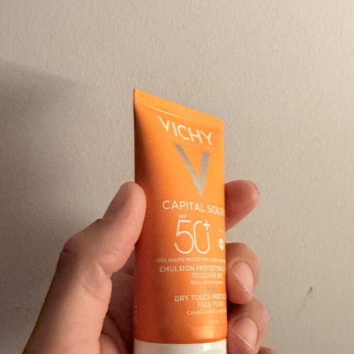 Vichy Capital Soleil SPF 50 Ultra Protective