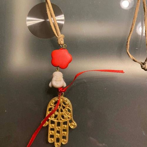 Hamsa Hand Necklace like new, Apefton