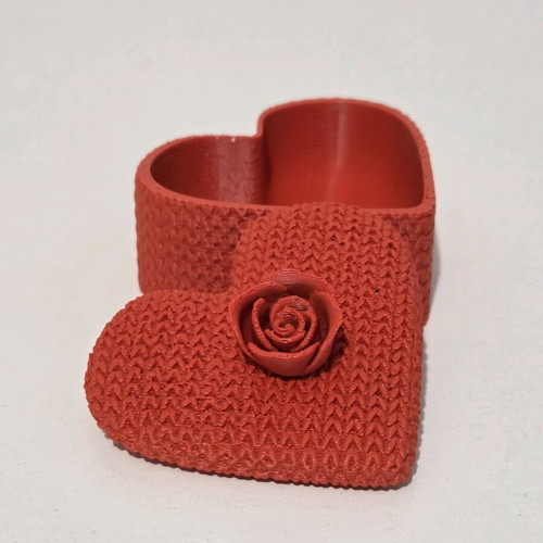 Heart gift box for ring or jewelry new