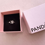 Pandora silver ring with flower design