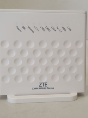 ZTE ZXHN H108N ADSL2+ modem/router σαν καινούργιο