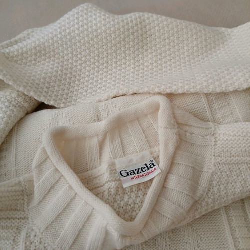 Ecru sweater like new with low turtleneck