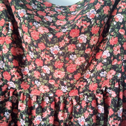 Shein floral dress like new, size XXL, colorful, knee length