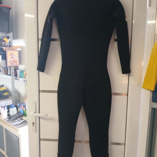 Cressi Endurance 5mm Wetsuit Size S like new