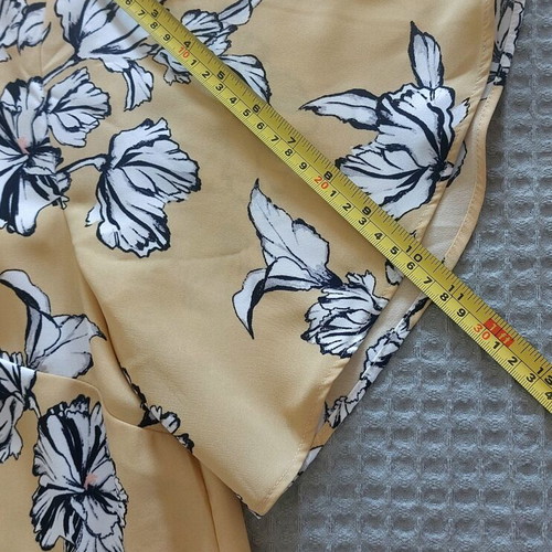 H&M dress size 38 with floral pattern, like new