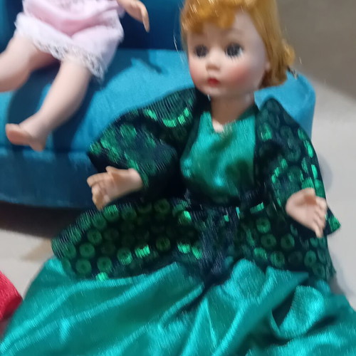 Madame Alexander dolls lot No1 like new, 3 pieces
