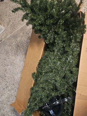 Christmas tree like new, height 2.45 meters