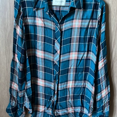 Abercrombie & Fitch women's shirt plaid, 100% viscose, small, like new