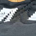  Adidas t-shirt